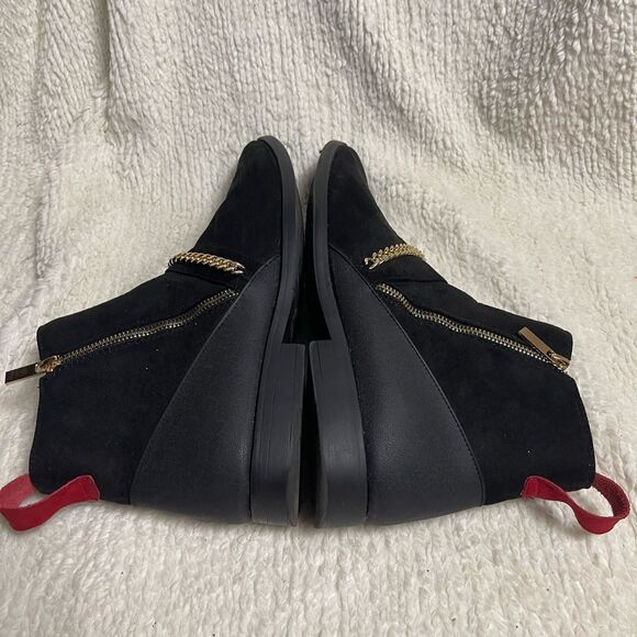 Tayno Chelsea Boot The Chain B,Crafted with a black faux suede chain accent SZ13 main image 4